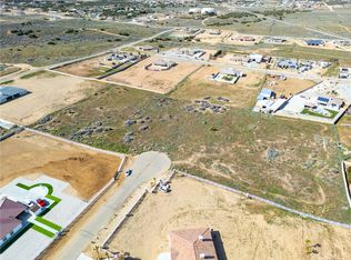 12180 Musgrave Rd, Oak Hills, CA 92344