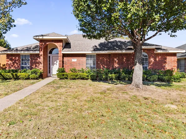 447 Orchard Hill Dr, Cedar Hill, TX 75104