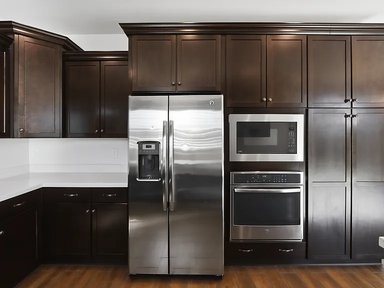 227 E Beatryce St — Photo 13