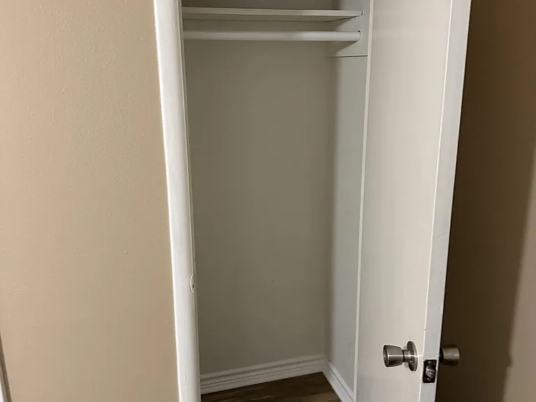 Closet 1