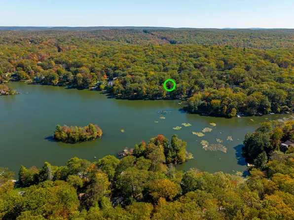 2011 Lakeside Dr W, Highland Lakes, NJ 07422