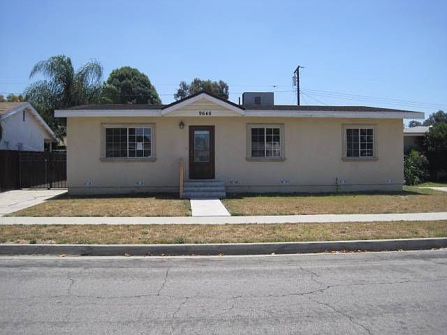1st image of 9646 Calmada Ave