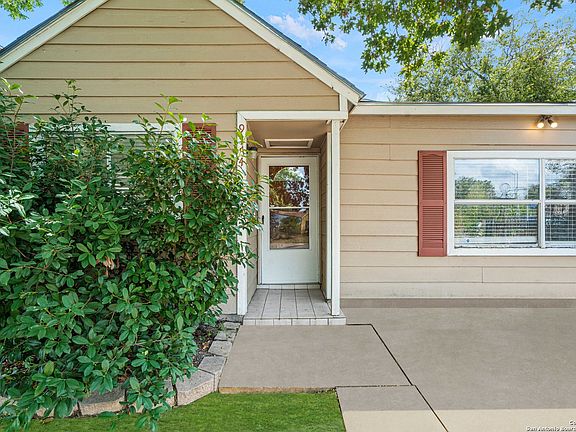 4th image of 9774 Valley Crest