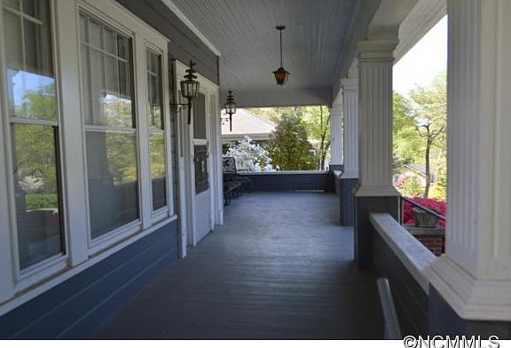 5th image of 1711 Clairmont Dr