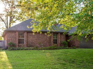 1324 Quail Run Cir, Bentonville, AR 72712