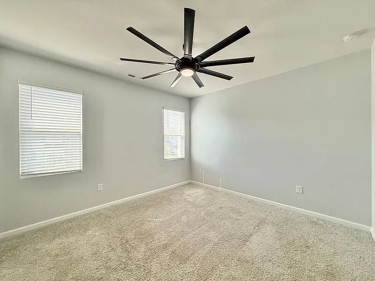 88 Liam St — Photo 12