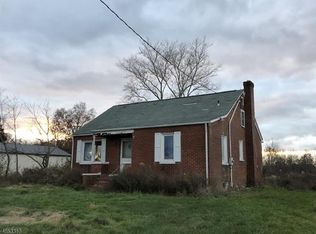 95 Lazy Brook Rd, Flemington, NJ 08822