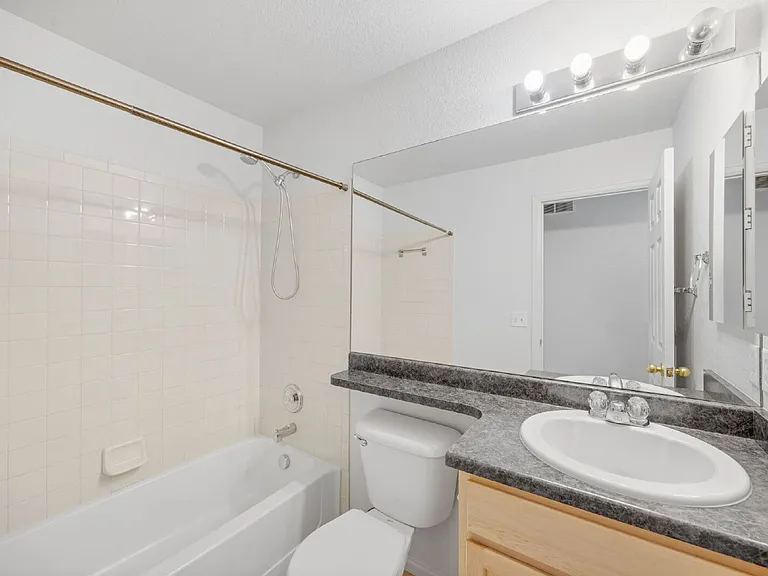 1651 Prairie Hill Dr #A — Photo 13