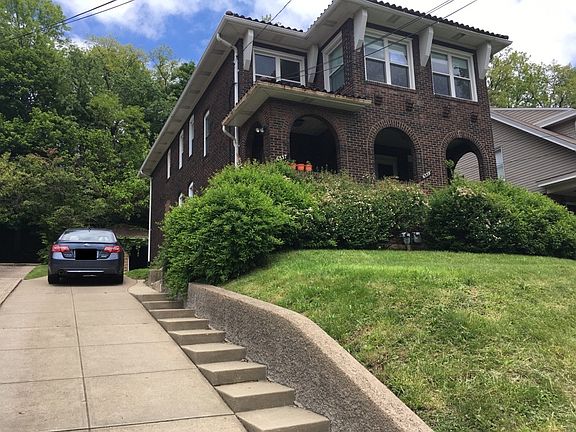duplex with shared driveway