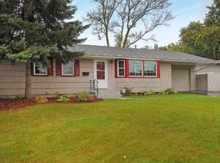 7725 W 22nd St, St Louis Park, MN 55426