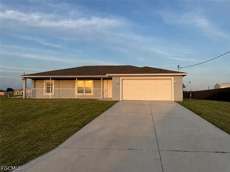 7002 Waldo Cir