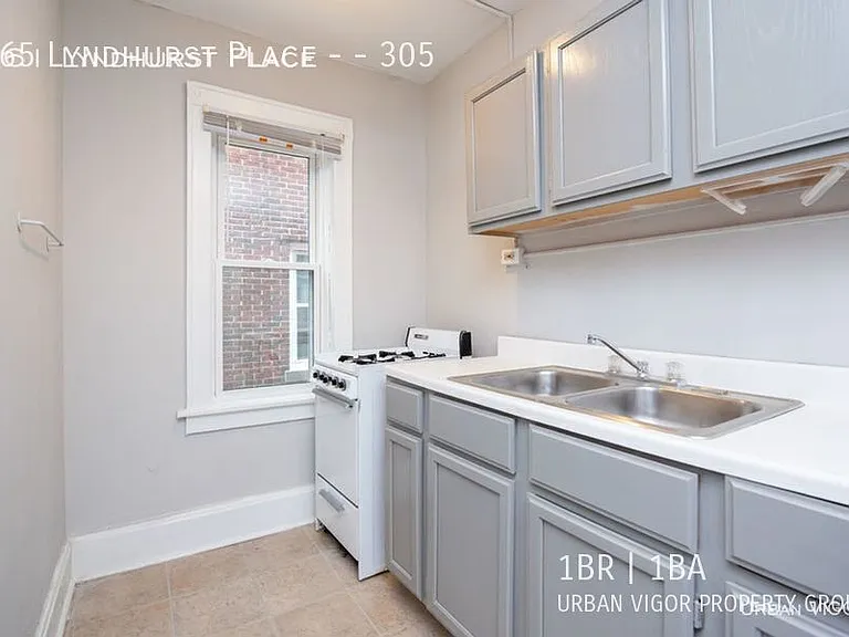 265 Lyndhurst Pl #305 — Photo 8