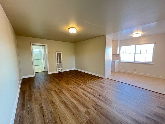 4th image of 731 N Amphlett Blvd APT 4