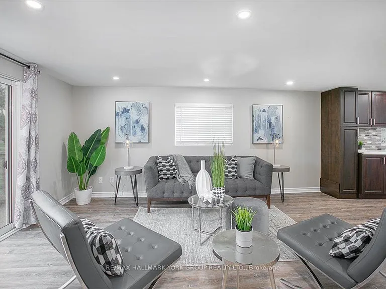 21 Lakeshore Rd — Photo 8