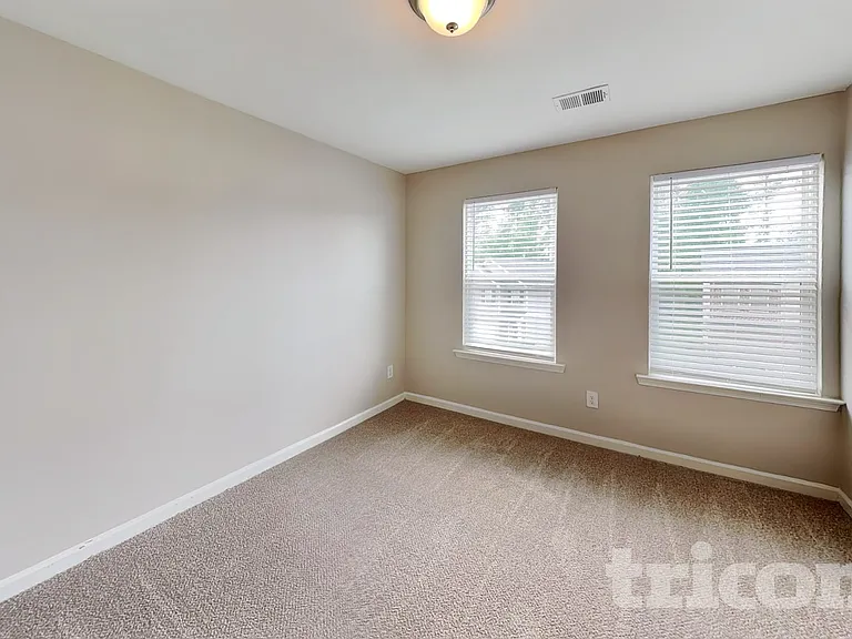 2292 Shady Dr — Photo 10