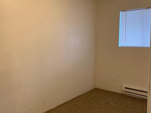 5th image of 637 Pleasant Ave APT 204