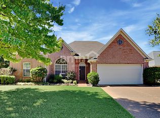 4117 Green View Dr, Memphis, TN 38135