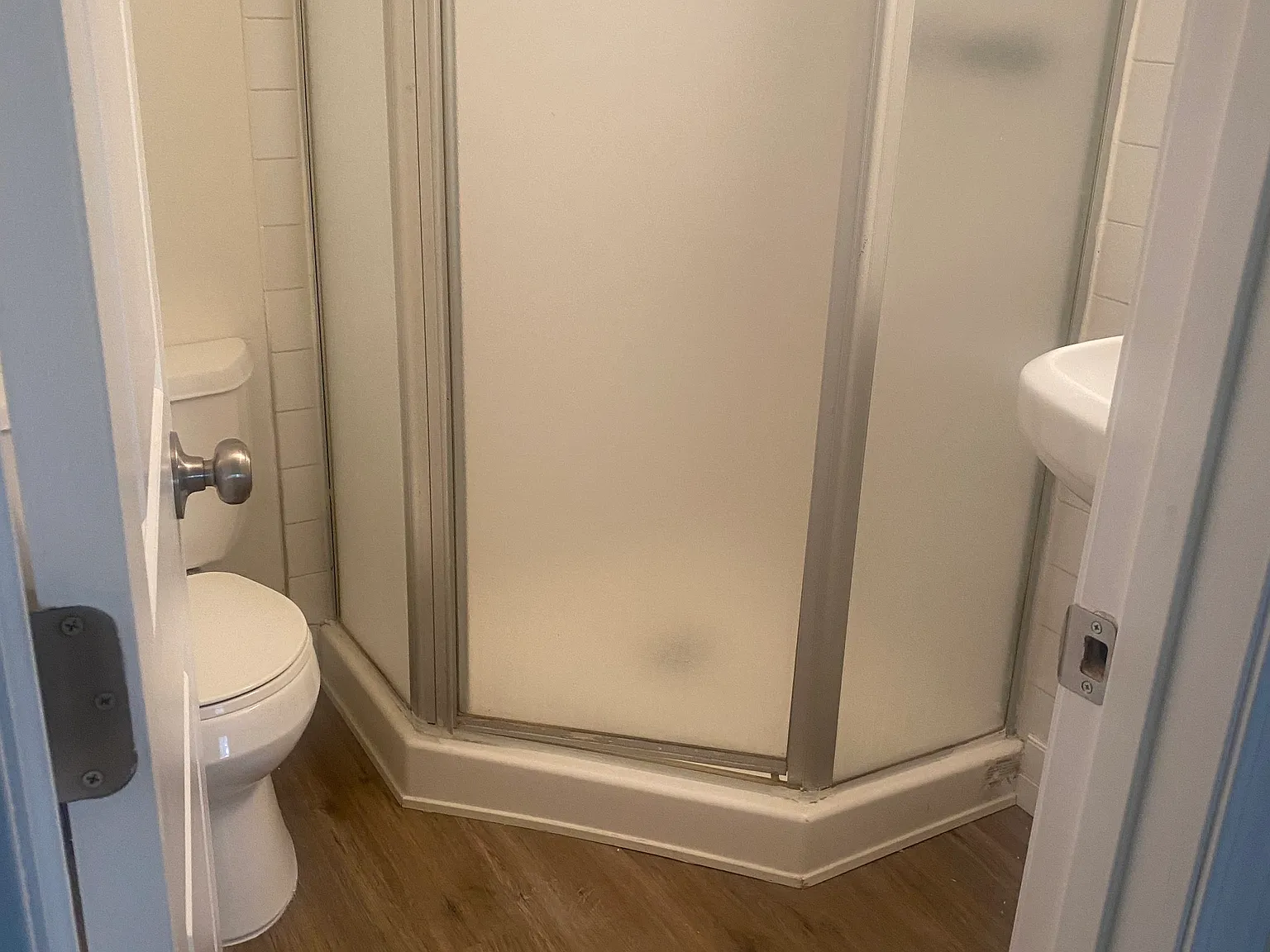 2 bed, 870 sqft, $2,350 — Photo 4