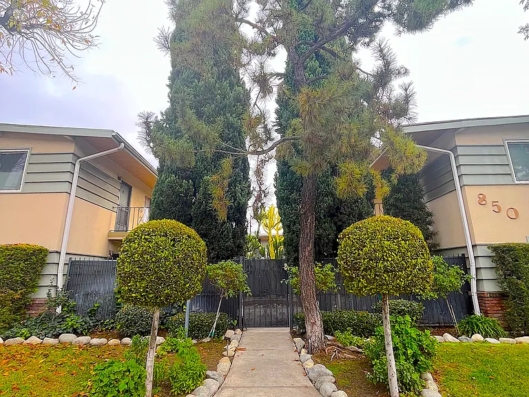 850 S Rosemead Blvd #5 — Photo 23