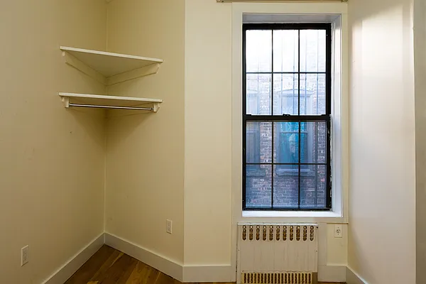 Rented by Nooklyn NYC LLC | media 22