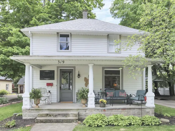 319 Summit St, Granville, OH 43023