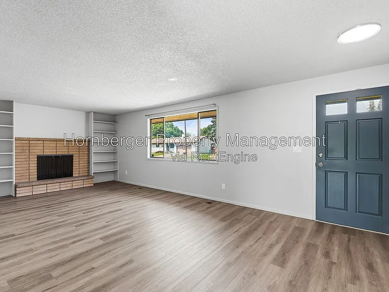 13604 E 5th Ave — Photo 1
