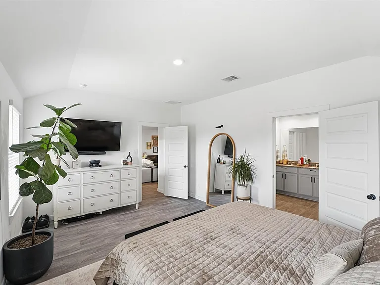 3815 Haydon Ridge Ln — Photo 16