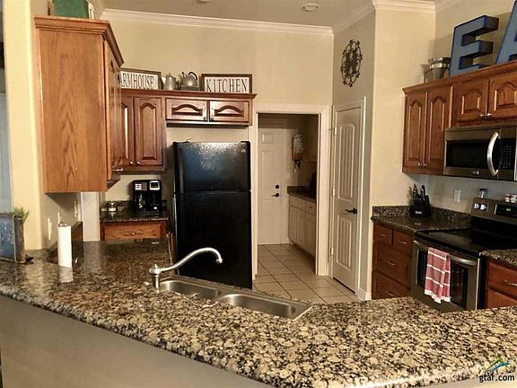 5th image of 104 Abby Ct