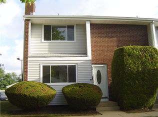 T8 Quincy Cir, Dayton, NJ 08810