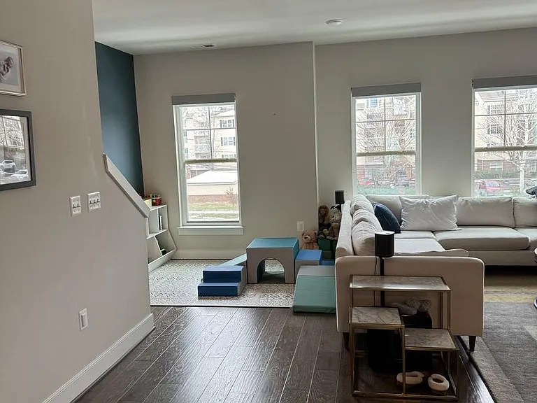 9620 Fields Rd — Photo 7