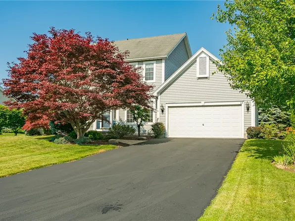 43 Maida Dr, Spencerport, NY 14559