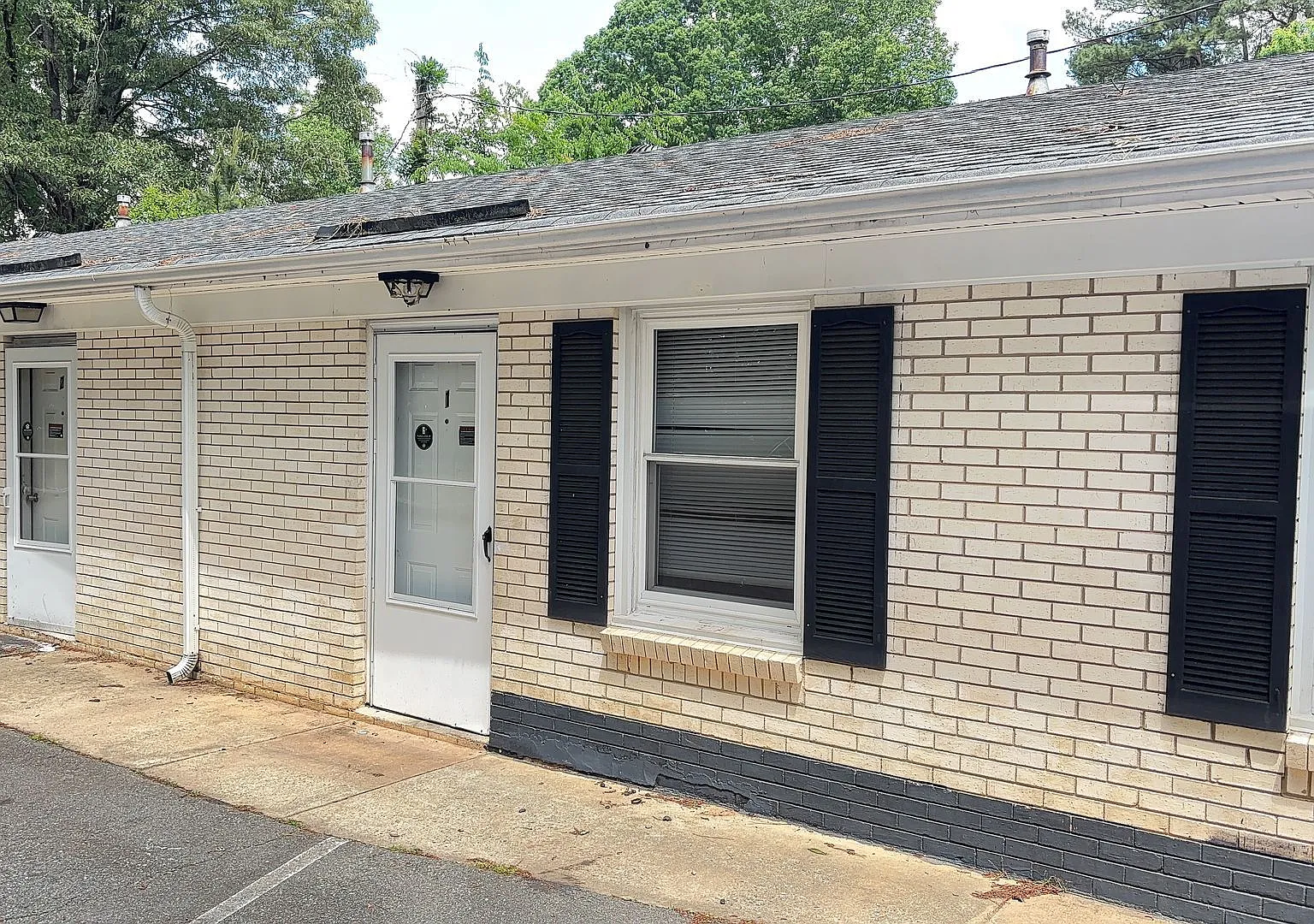 SRP-SH009-1918 Winget Street — Photo 1