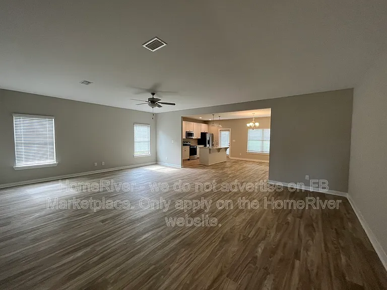 1251 Cater Lee Way — Photo 2