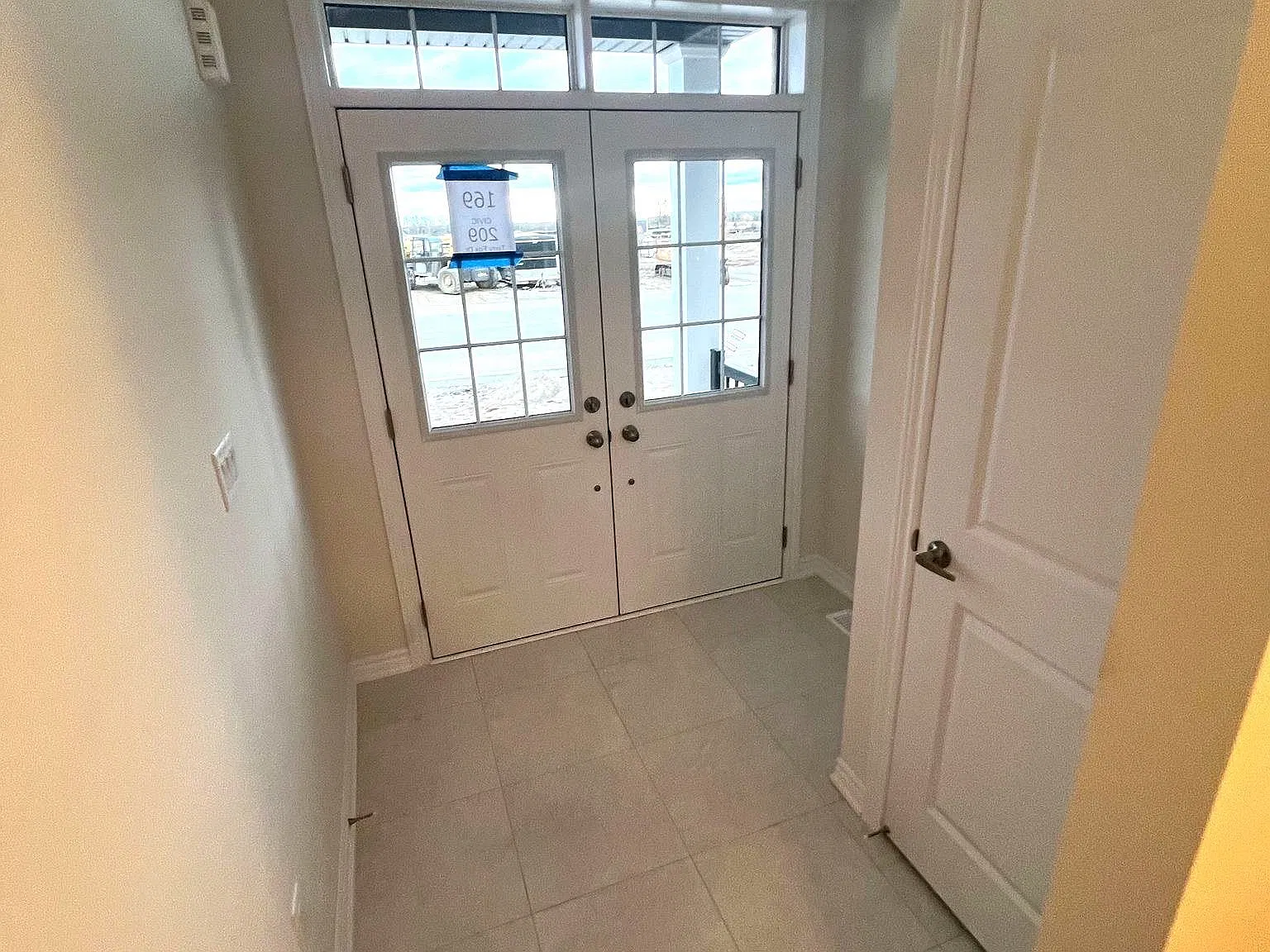 4 bed, $3,000 — Photo 4