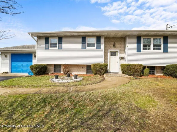 7 Chestnut St, Hughestown, PA 18640