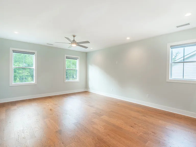 8249 Winding Creek Cir — Photo 28