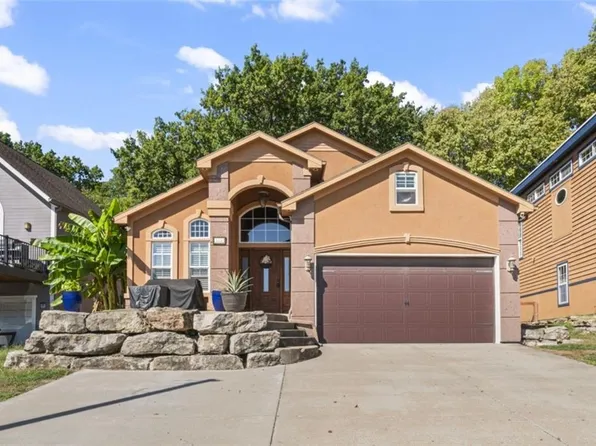 232 L St, Lees Summit, MO 64086