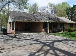 308 E Belmont Dr, Calhoun, GA 30701