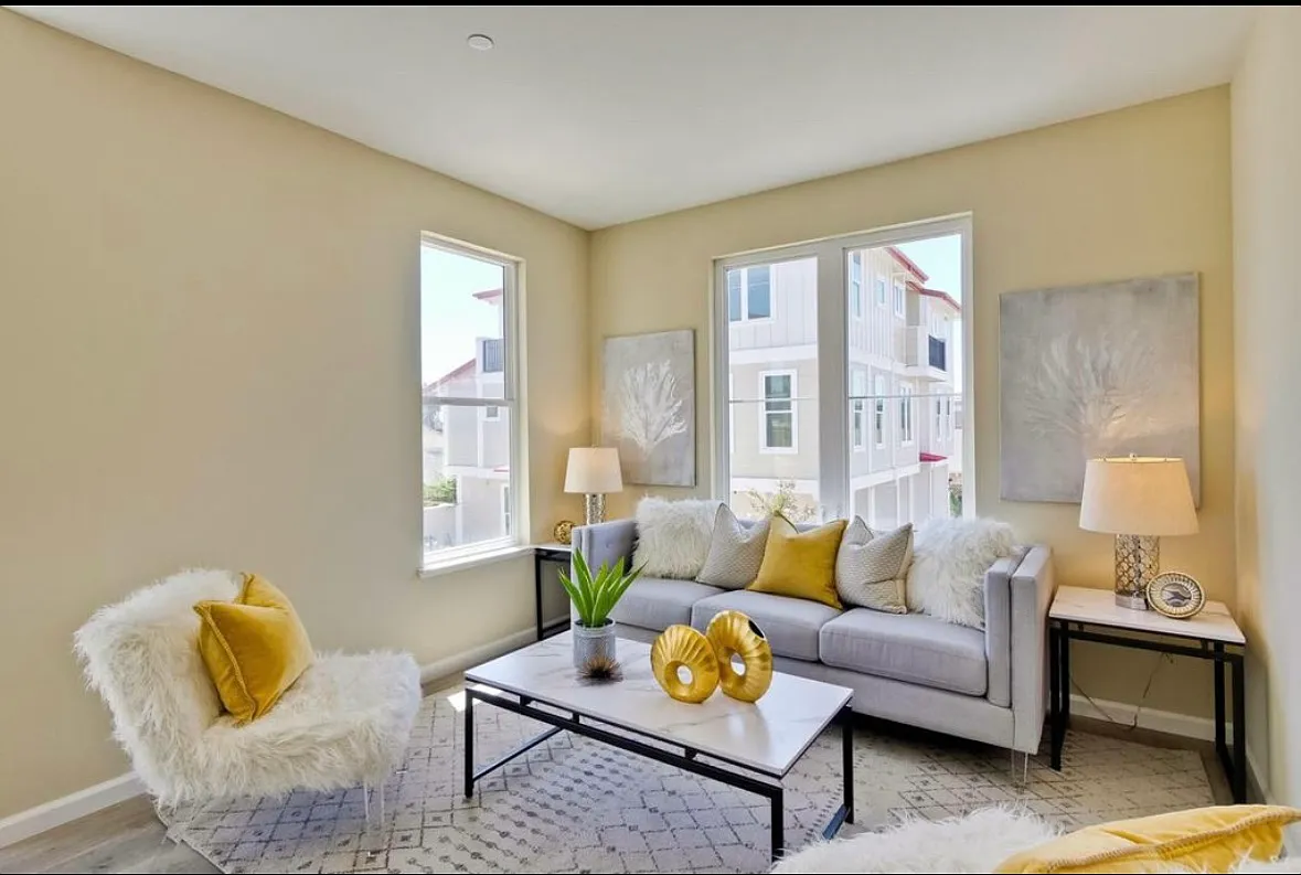 3 bed, 3.5 bath, 2023 sqft, $4,449 — Photo 2