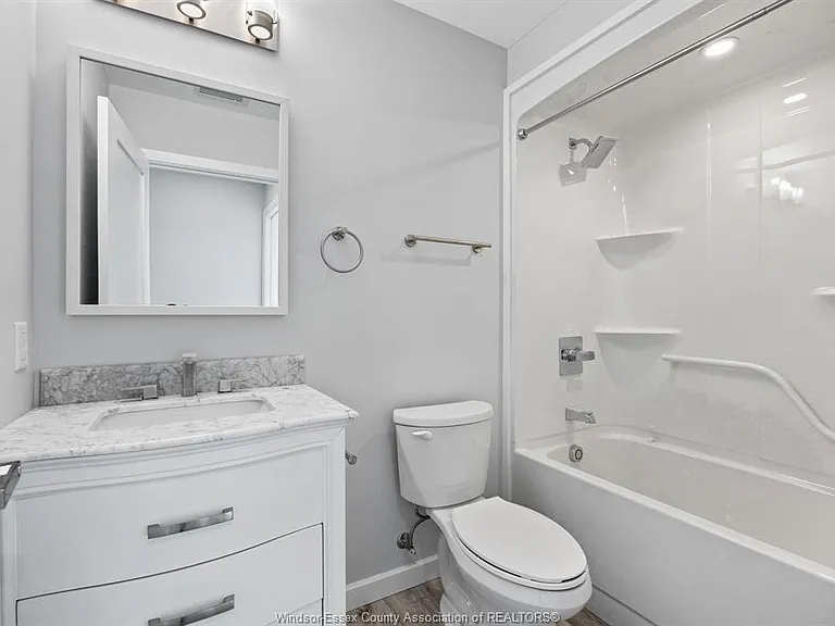 1500 Ouellette Ave #401 — Photo 28