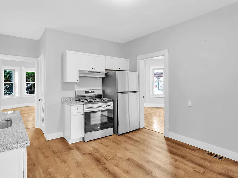 863 Chicopee St #1L — Photo 3