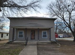 517 Main St, Burden, KS 67019