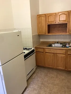 Rented by Arena Real Estate | media 23