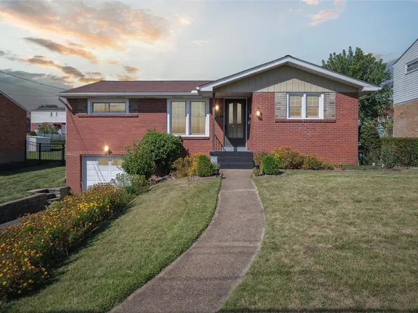 426 Elaine Dr, Pittsburgh, PA 15236