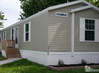 3317 W 51st St, Davenport, IA 52806