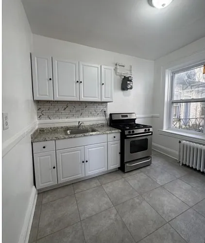 785 Hancock Ave Photo 1