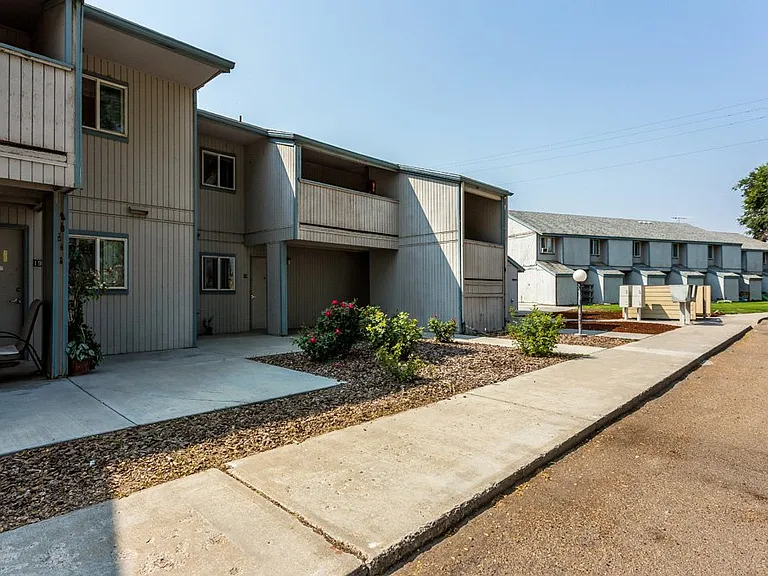 855 A St W — Photo 5