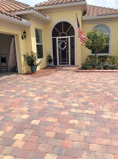 1st image of 5114 Formosa Cir
