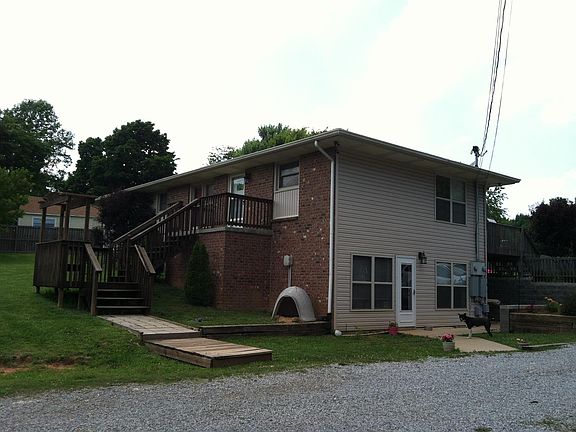 4th image of 111 Ellis Ln