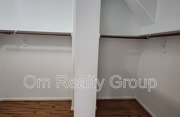 5th image of 9710 Fieldbloom Ln
